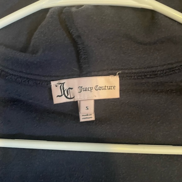 Juicy Couture Zip Up - Picture 2 of 2